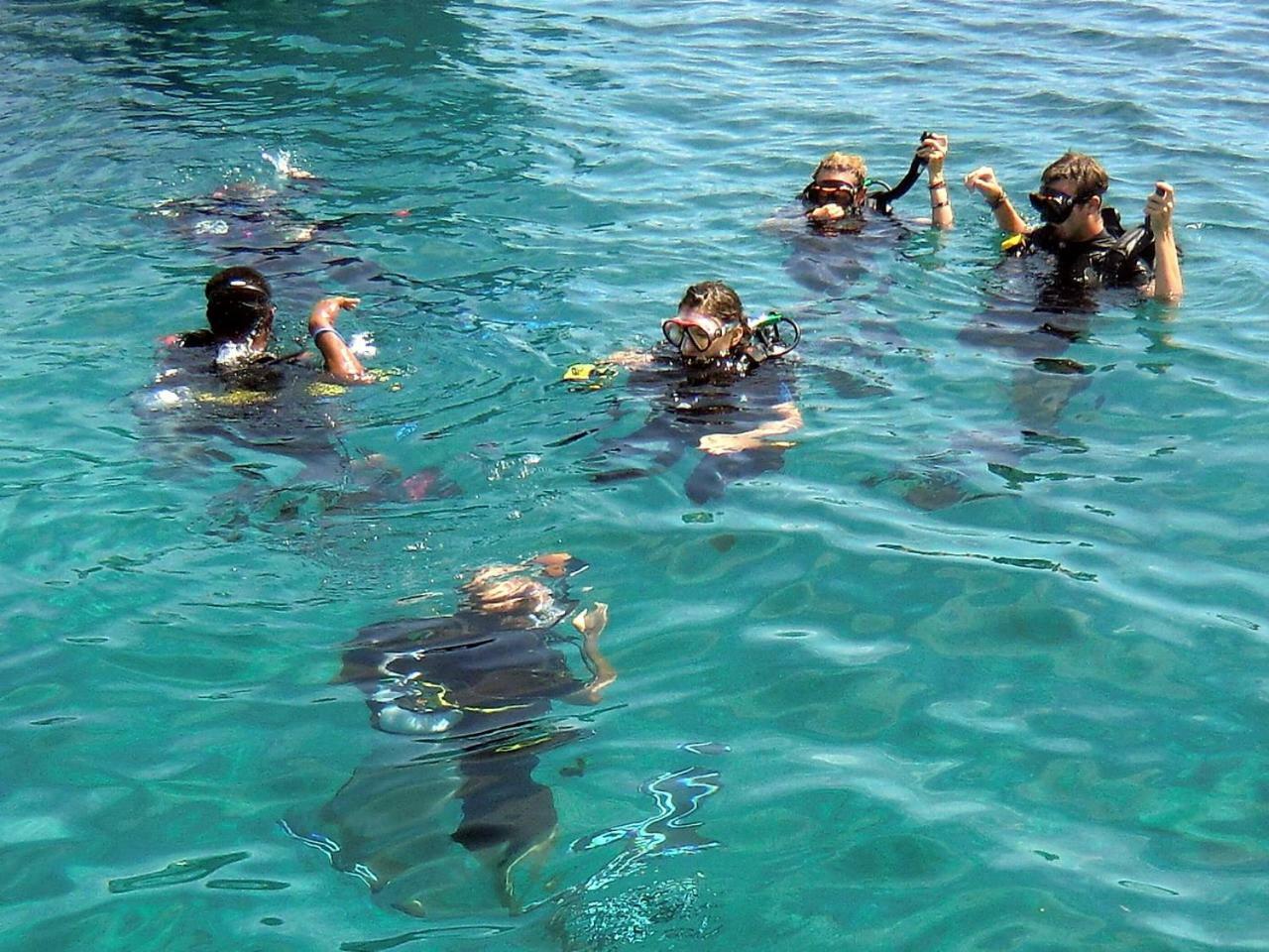 Bunaken Sea Garden Resort ภายนอก รูปภาพ
