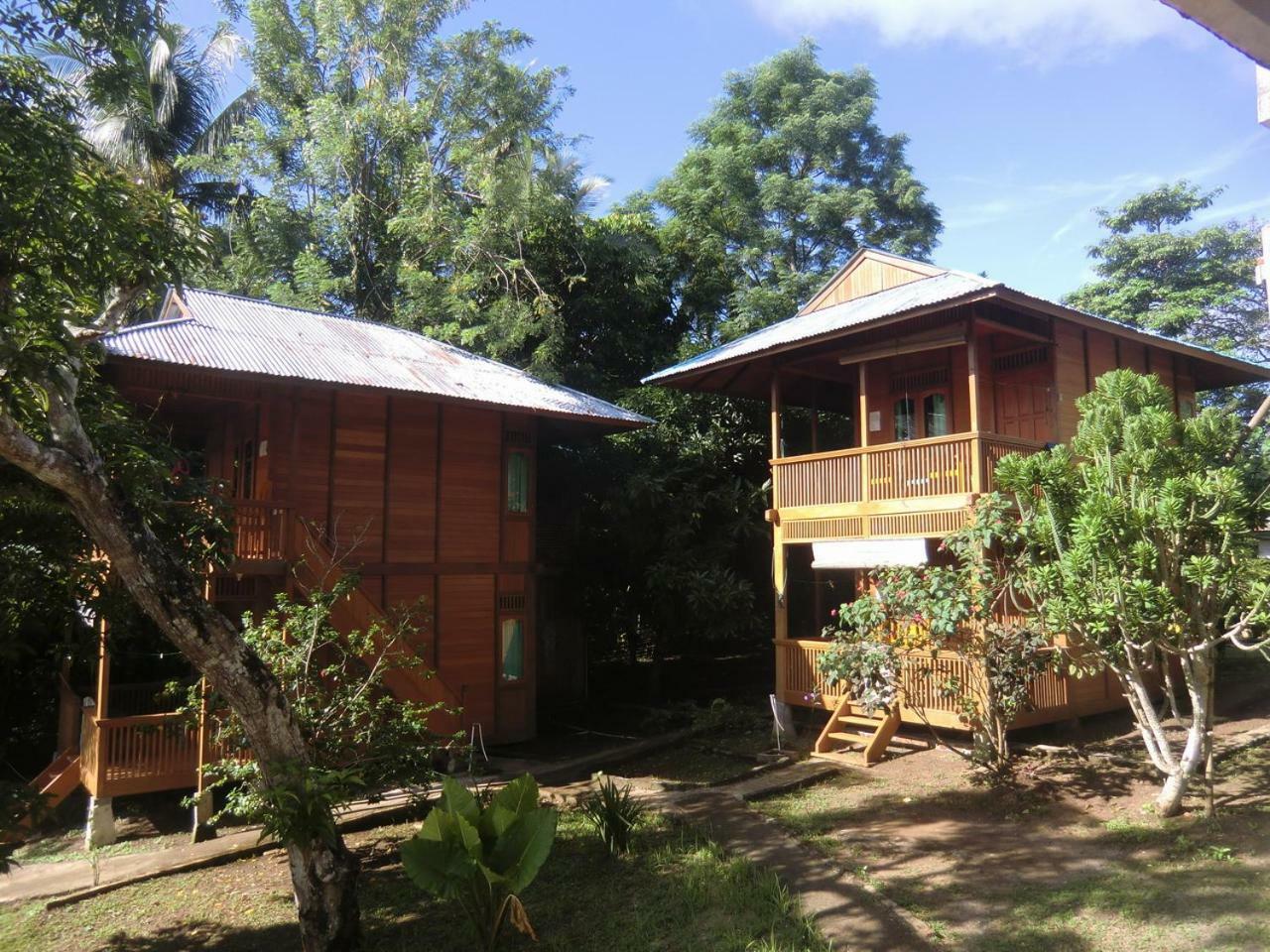 Bunaken Sea Garden Resort ภายนอก รูปภาพ